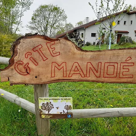別荘 Roulotte Manoe